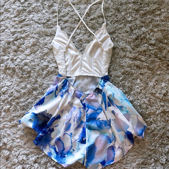 LF Romper - Picture 2 of 6